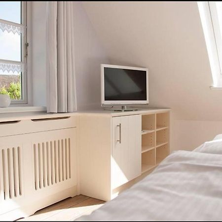 Ual Oeoemrang Wiartshues Hotell Norddorf Exteriör bild