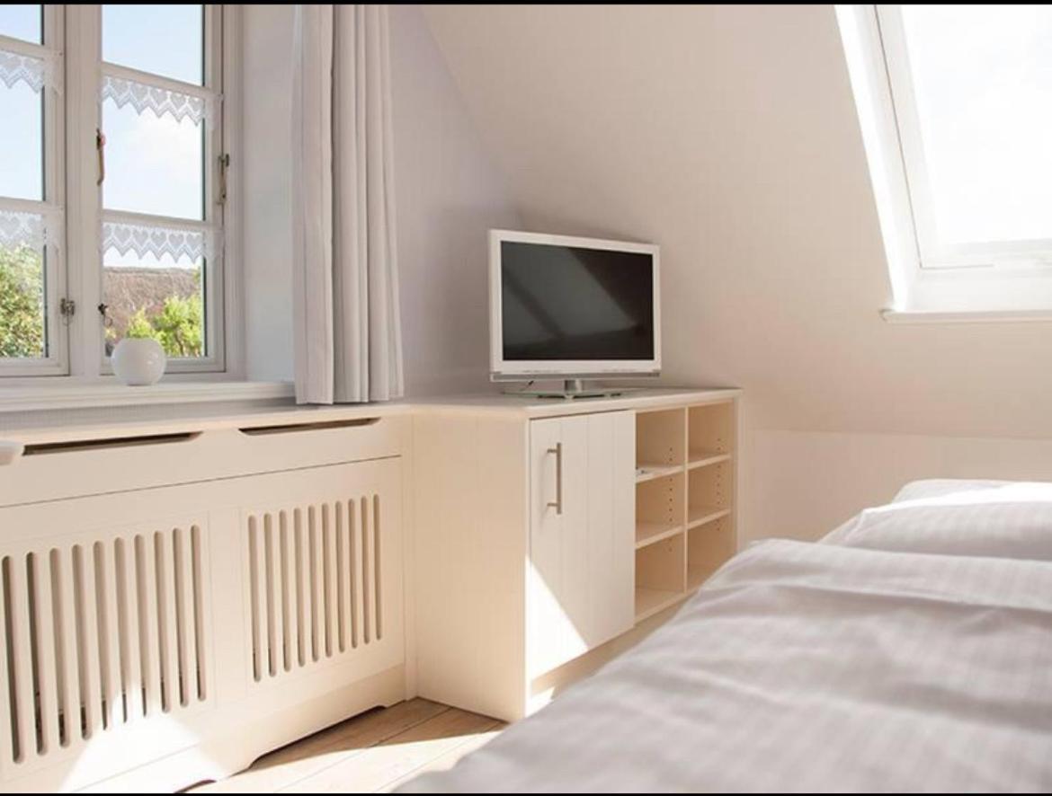 Ual Oeoemrang Wiartshues Hotell Norddorf Exteriör bild